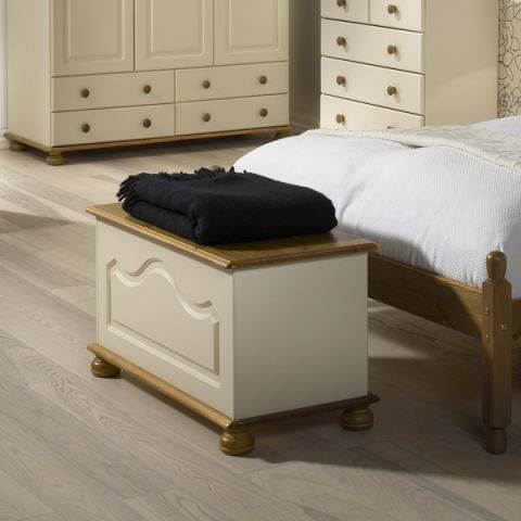 Steens Richmond Cream & Pine Ottoman / Blanket Box / Storage Chest - Price Crash Furniture