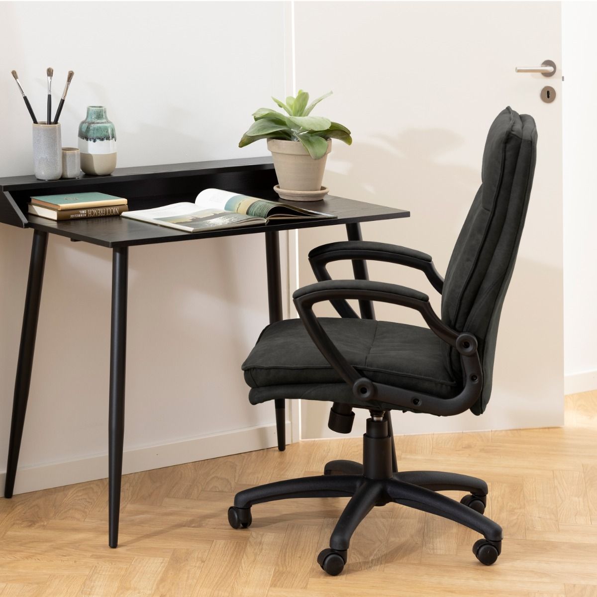 Brad Swivel Executive Desk Chair With Armrest In Black - Price Crash Furniture