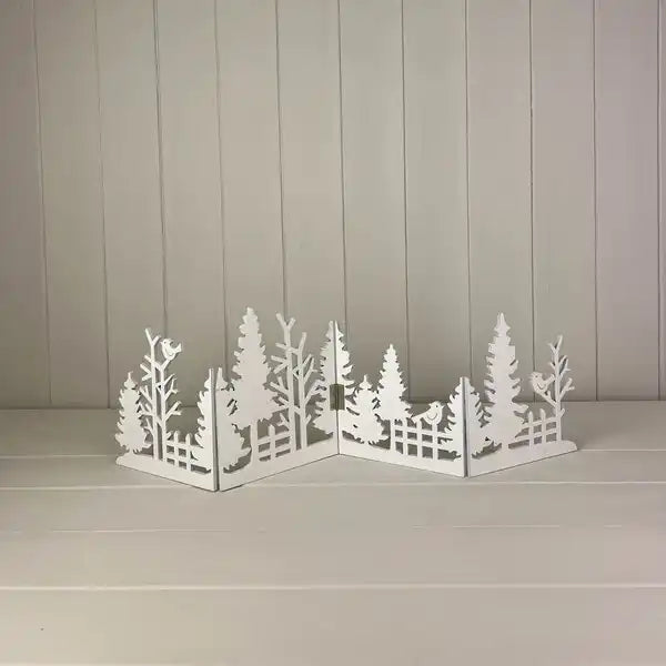 White Wooden Christmas Scene Display (18.5cm) Weight- 124g