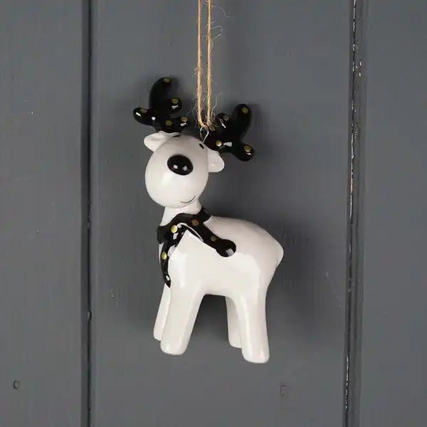 Black and White Ceramic Deer L5.2xD3.5xH8.8cm  Weight-20g