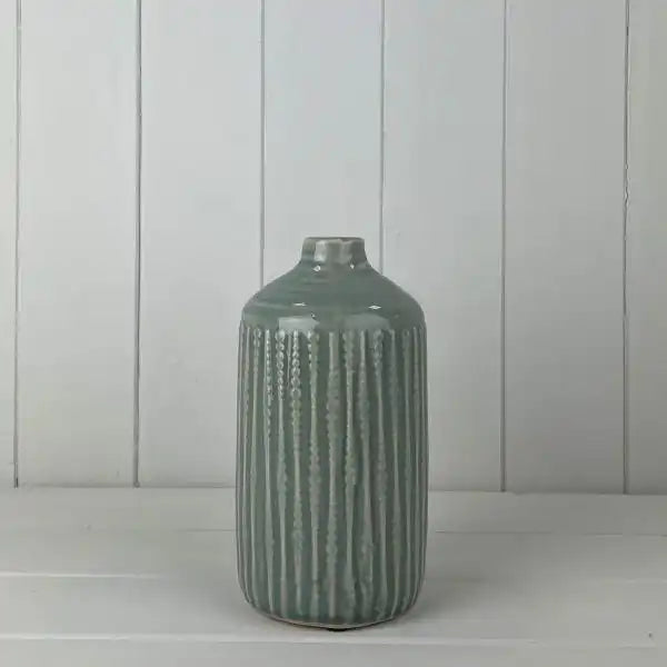 Ceramic Indented Flower Vase (19cm) D10cm