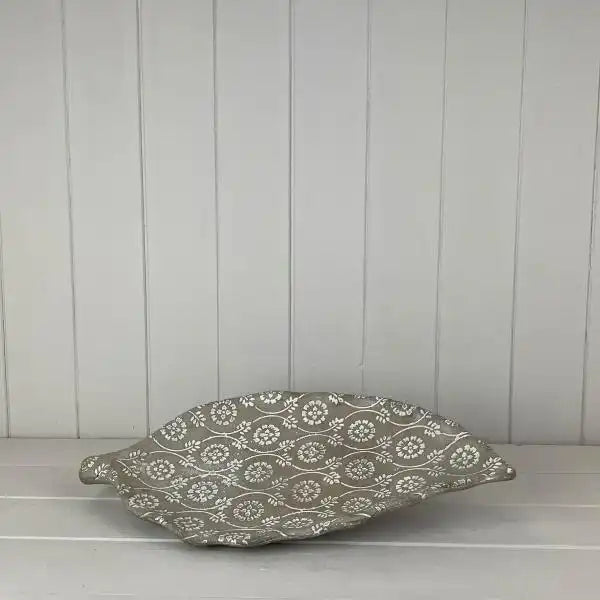 Large Concrete Leaf Dish 41 X 21 X 3