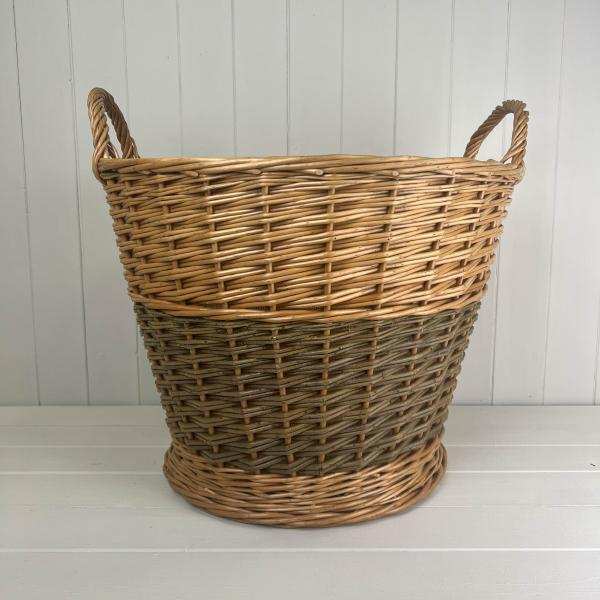 Mixed willow log basket with hessian liner