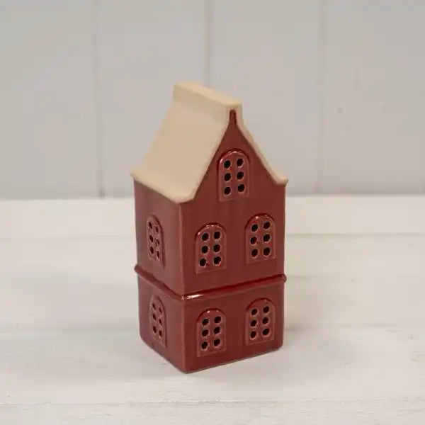 Small Red Ceramic LED Townhouse with Sand Roof. 6 Hour Timer