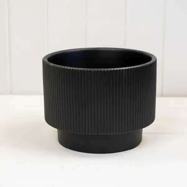 Black footed Cylinder Pot TD20cm H15cm