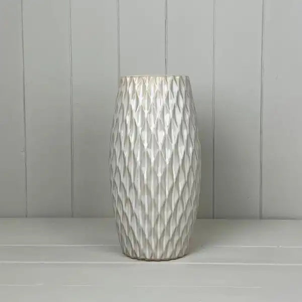 White Ceramic Honeycombe Vase H25.5cm Dia13.5cm  Weight-1284g
