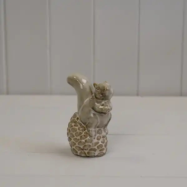 Beige Mottle Caramic Squirrel Sitting on Pinecone Decoration L7xD5xH11.5cm  Weight-182g