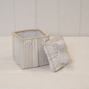 Natural Ceramic Bow Tealight Holder 15cm x 9.1cm x 4.5cm