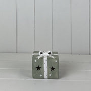 Green Ceramic Present with White Bow Decoration with LED L10xD8xH9.1cm  Weight-248g