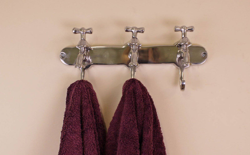 Towel Holder, Three Hooks With Tap Desgin - Price Crash Furniture