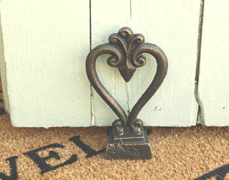 Black & Gold Metal Door Wedge With Heart Design - Price Crash Furniture