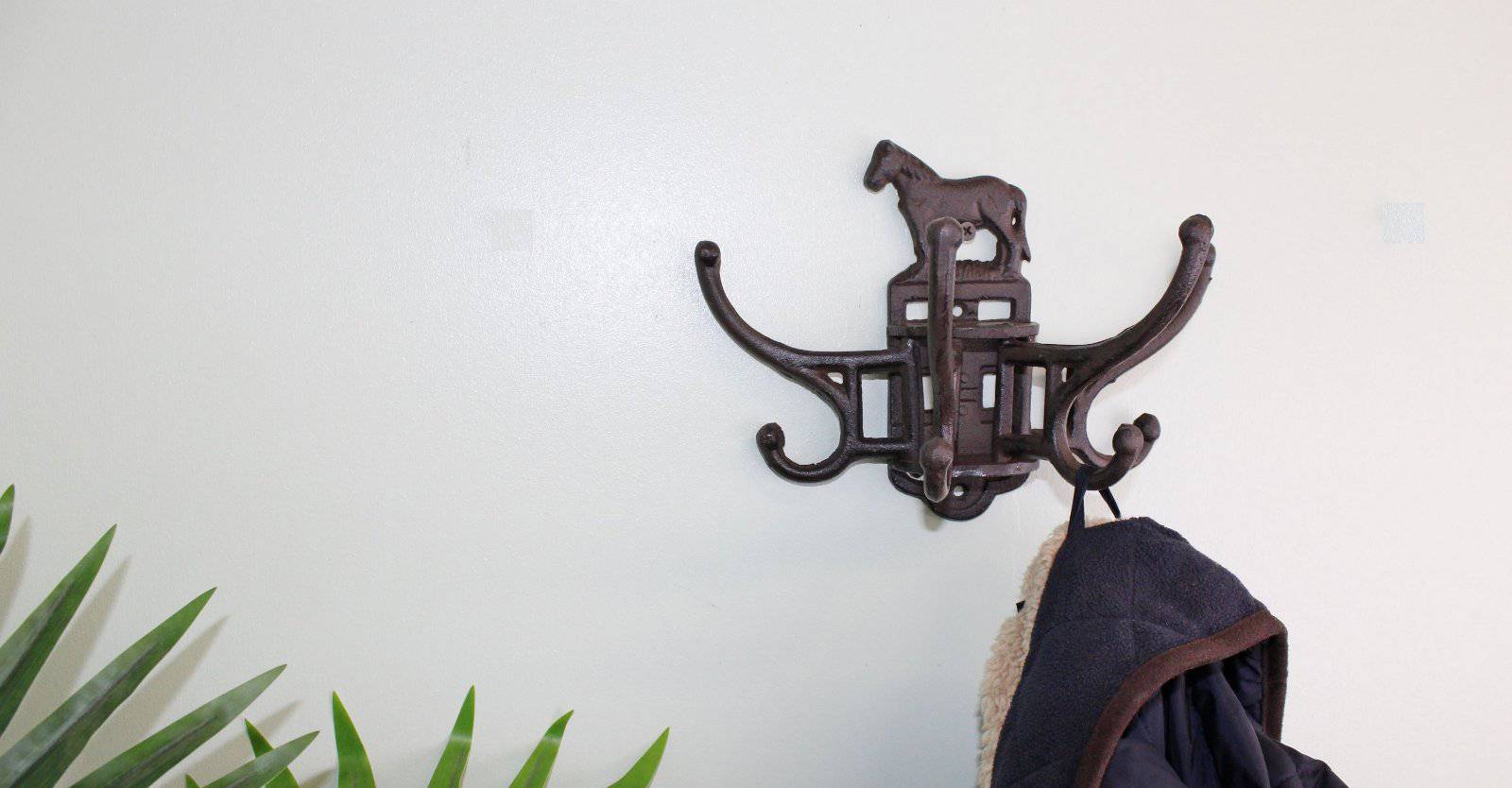 Cast Iron Wall Mounted Rotating Coat Hooks, Horse, 8 hooks - Price Crash Furniture